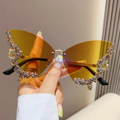Women Fashion Exaggerated Butterfly Frameless Sunglasses