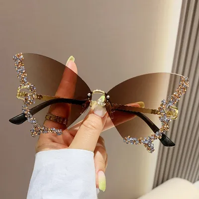 Women Fashion Exaggerated Butterfly Frameless Sunglasses