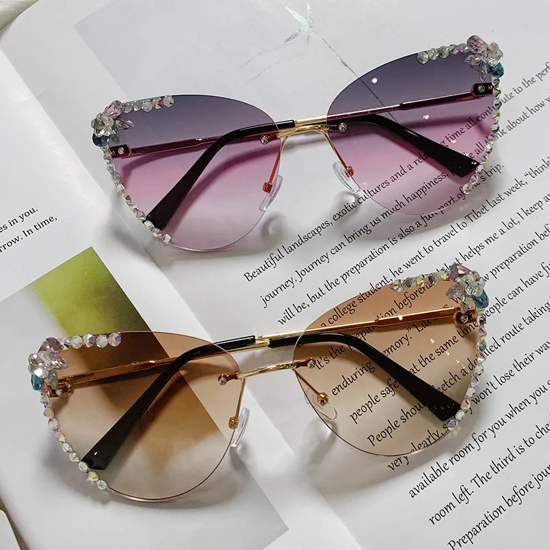 Women Fashion Simple Gradient Rhinestone Decorative Cat Eye Sunglasses