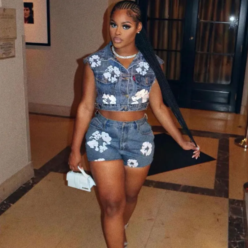 Summer Women's Denim Vest Top and Shorts Two-Piece Set - Floral Print Retro Style