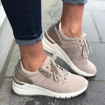 Women Casual Plus Size Breathable Thick-Soled Lace Up Sneakers