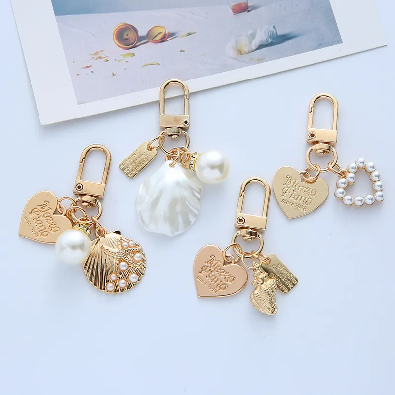 Women Fashion Metal Pearl Shell Keychain Pendant Unisex Zinc Alloy