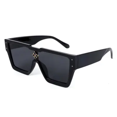 Women Fashion Large Square Sunglasses with TR Metal and Copper Alloy Frame