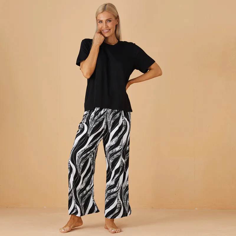 Women Casual Short Sleeve Top And Pants Pajamas Set