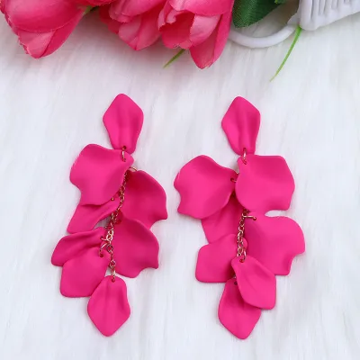 Bohemian Style Personalized Acrylic Tassel Petal Earrings Geometric Fashion Commuter