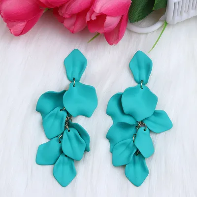 Bohemian Style Personalized Acrylic Tassel Petal Earrings Geometric Fashion Commuter