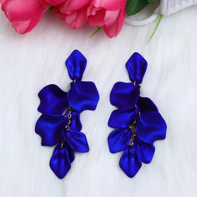 Bohemian Style Personalized Acrylic Tassel Petal Earrings Geometric Fashion Commuter