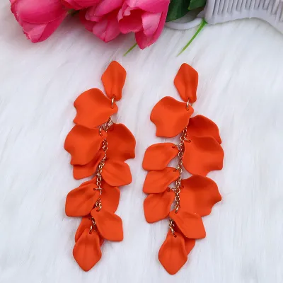 Bohemian Style Personalized Acrylic Tassel Petal Earrings Geometric Fashion Commuter