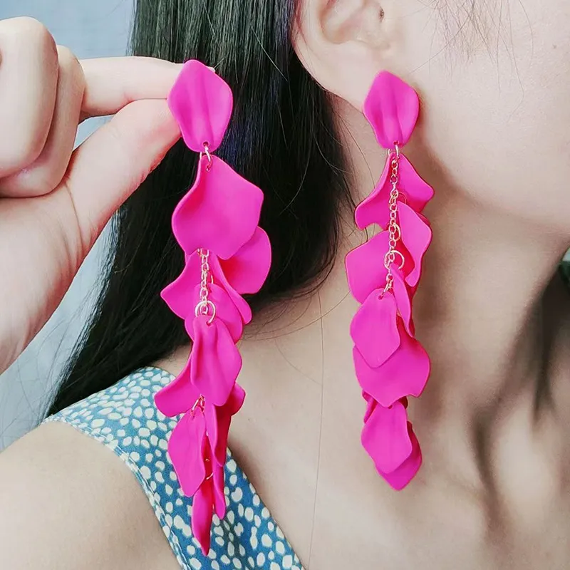 Bohemian Style Personalized Acrylic Tassel Petal Earrings Geometric Fashion Commuter