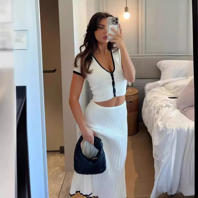 Women's Summer Deep V Neck Short Sleeve Top Pleated Skirt Two-Piece Set
