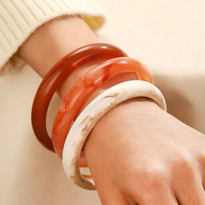 Women Vintage Round Semi-Transparent Acrylic Bracelet