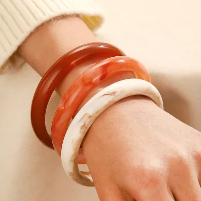 Women Vintage Round Semi-Transparent Acrylic Bracelet
