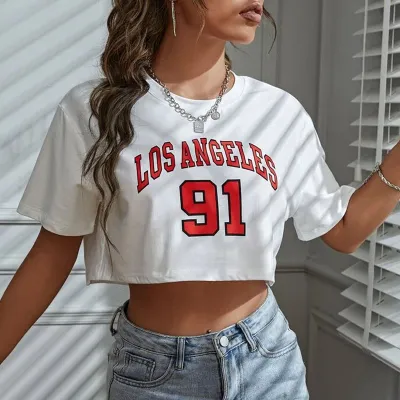 Women Distinctive Letter Print Crop Top T-Shirt