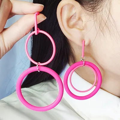 Exaggerated Fashion Round Stitching Metal Earrings