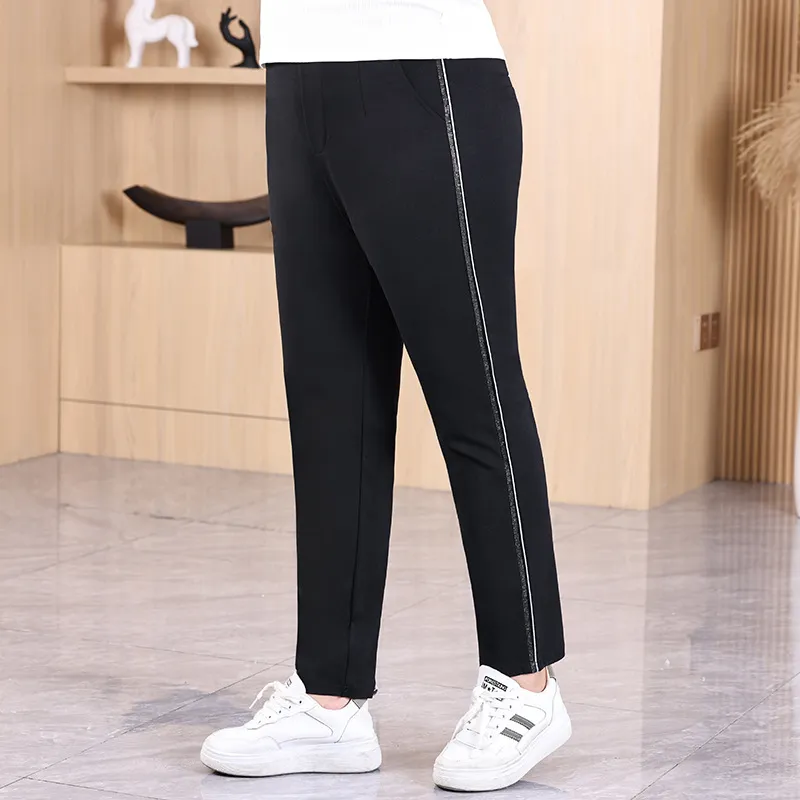 Women Casual Plus Size Loose Pants in Viscose Fiber