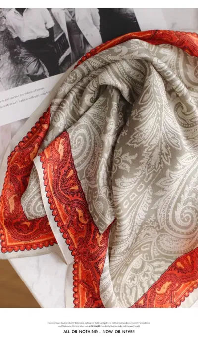 Women Fashion Geometric Pattern Printed Square Polyester Scarf