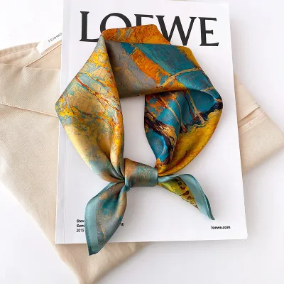 Women Fashion Geometric Pattern Printed Square Polyester Scarf