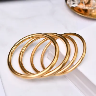 Women Simple Smooth Titanium Steel Bracelet Fashion Commuter