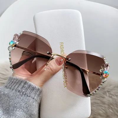 Fashion Rhinestone Frameless Polygon Sunglasses