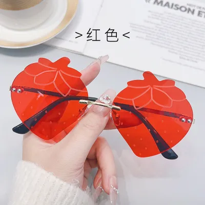Personalized Fashion Alien Strawberry Metal Rimless Sunglasses