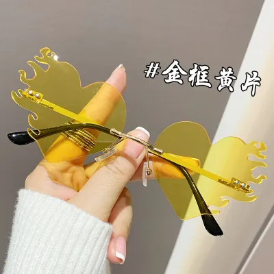 Fashion Party Funny Heart Frame Metal Sunglasses