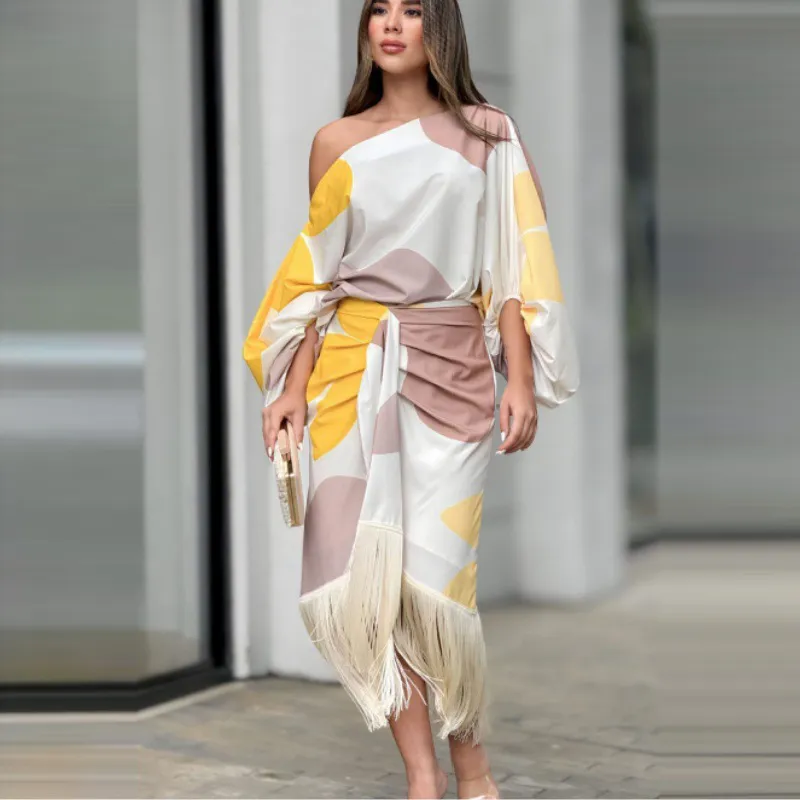 Women Fashion Sexy Oblique Shoulder Geometric Print Lantern Sleeve Loose Top Tassel Hem Skirt Two-Piece Set