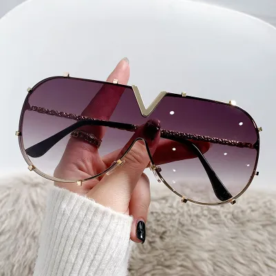 Women's Fashion Metal Frame Oval Box Sunglasses with AC Lens