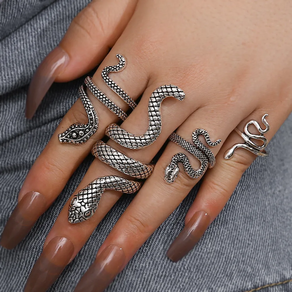 Women Fashion Retro Exaggerated Snake Animal Four-Piece Ring Set