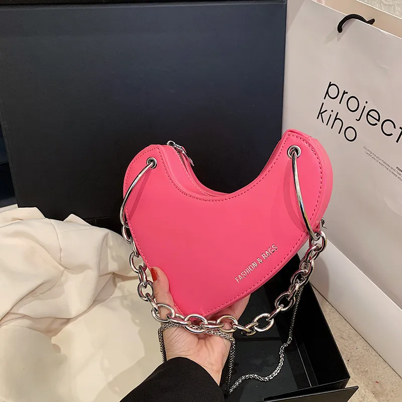 Women Creative Heart PU Chain Shoulder Bag Street Trend Small Size
