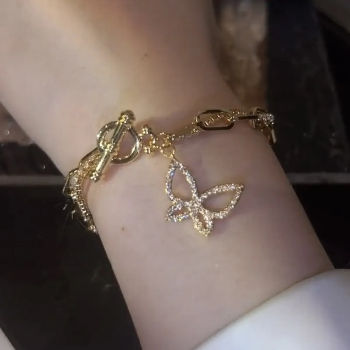 Women Fashion Hollow Butterfly Rhinestone Bracelet Geometric Sweet