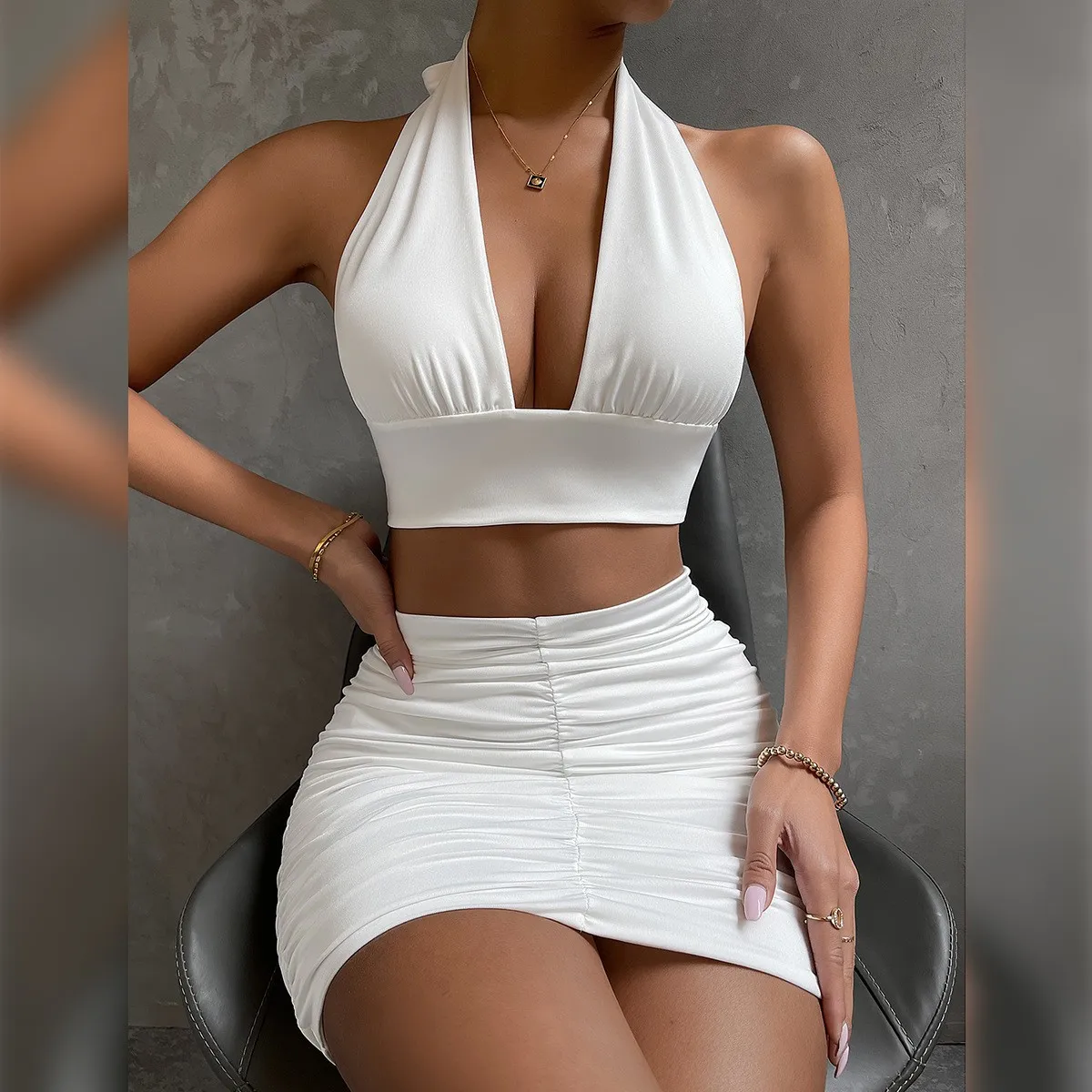 Women Fashion Sexy Deep V Crop Top Creased Skirt Two-Piece Set