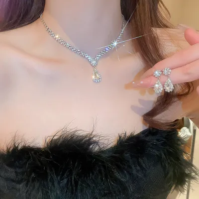 Women Fashion Elegant Drop Shape Rhinestone Necklace Earrings Set