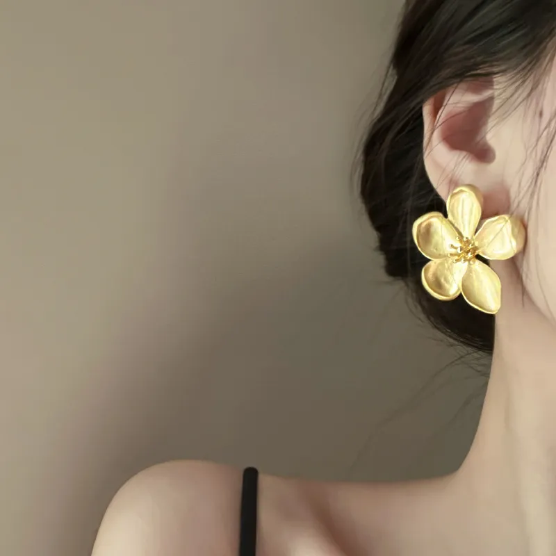 S925 Silver Needle Women Elegant Gold Plated Matte Flower Retro Earrings