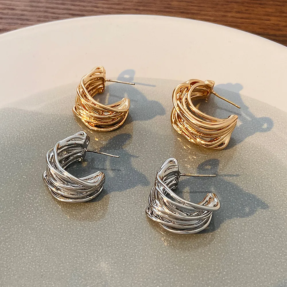 Women Creative C-Shaped Alloy Line Winding Geometric Earrings