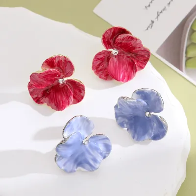 Cute Four Petal Flower Shape Design Stud Earrings