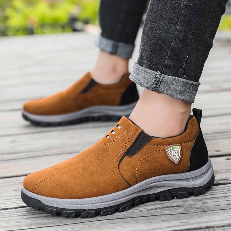 Wholesale Men Casual Sports Versatile Slip On Flat Sneakers