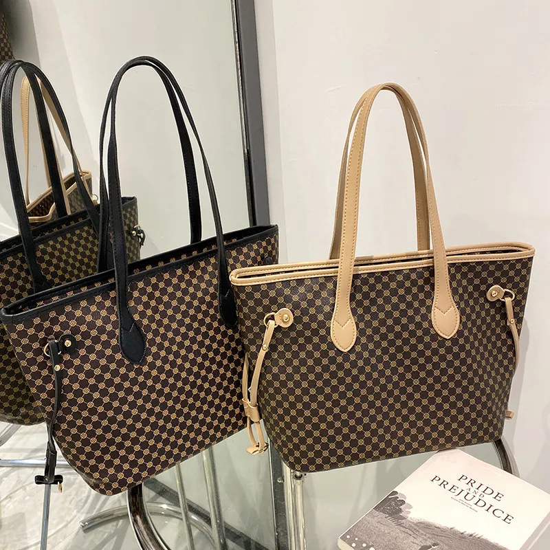 Women Large-Capacity PU Shoulder Tote Bag Fresh Sweet Style Zipper Closure Horizontal Square