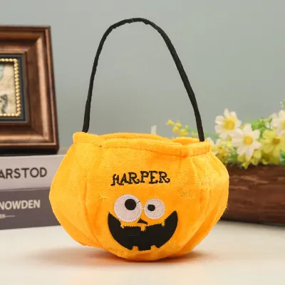 Simple Creative Halloween Pumpkin Owl Embroidered Candy Bag Gold Velvet Decoration