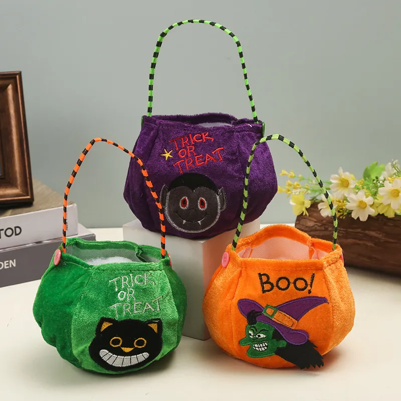 Simple Creative Halloween Pumpkin Owl Embroidered Candy Bag Gold Velvet Decoration