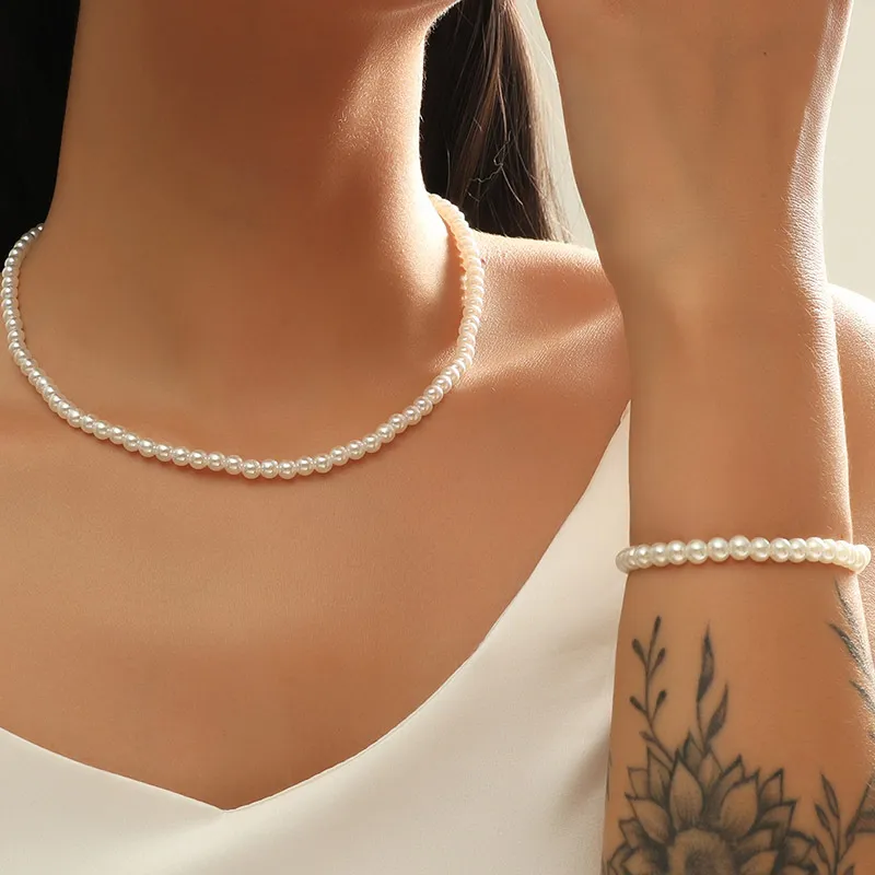 Women Fashion Bohemian Pearl Necklace Bracelet Set with Star Moon Pattern