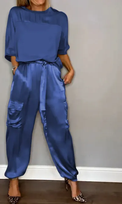 Women Fashion Solid Color Smooth Satin Short Sleeve Top Pants Two-Piece Set