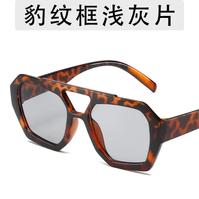 Fashion Personalized Leopard Square Sunglasses with AC Lens