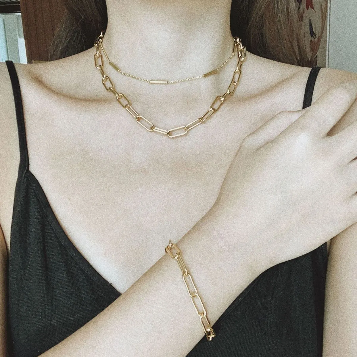 Women's Simple Paperclip Thick Chain Bracelet in Alloy