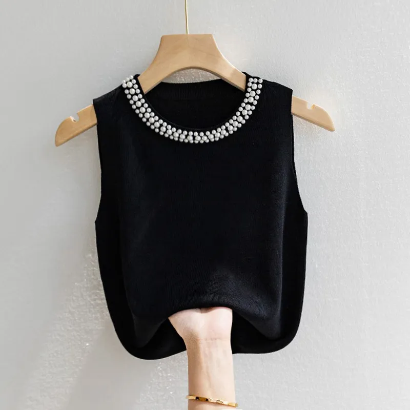 Women Solid Color Pearl Sleeveless Knit Top