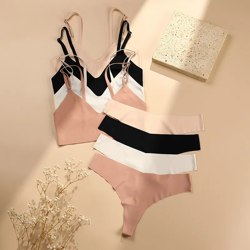 Women Simple Solid Color Gathering Bra Set with Ultra-Thin Mold Cup