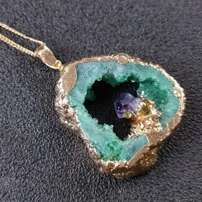 Women Retro Ethnic Style Natural Crystal Cave Agate Hollow Stone Slice Pendant Necklace