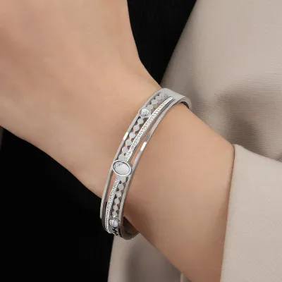 Women Vintage Cutout Turquoise Titanium Steel Bracelet