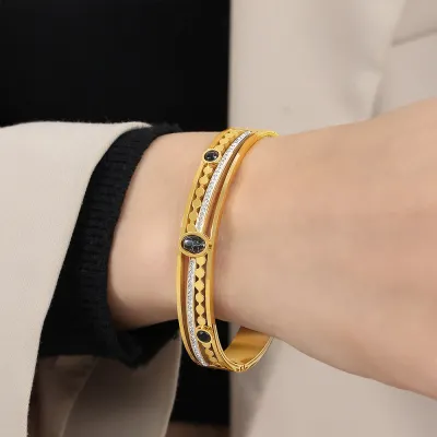 Women Vintage Cutout Turquoise Titanium Steel Bracelet