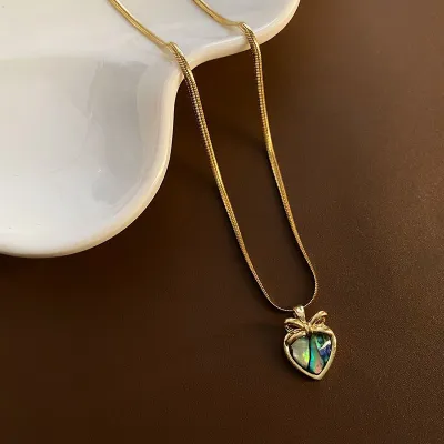 Women Vintage Abalone Shell Heart-Shaped Rose Pendant Titanium Steel Necklace