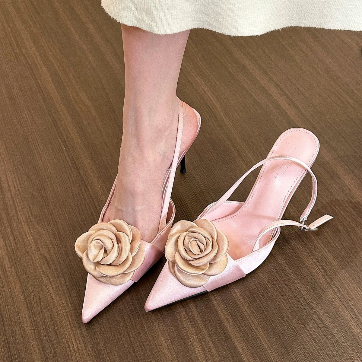 Wholesale Summer Women Fashion Plus Size Toe Satin Rose Heel